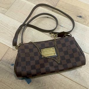 ❌❌sold❌❌ Authentic Louis Vuitton Eva LV Eva Crossbody Damier Used
